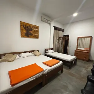 Anniewatte House Kandy